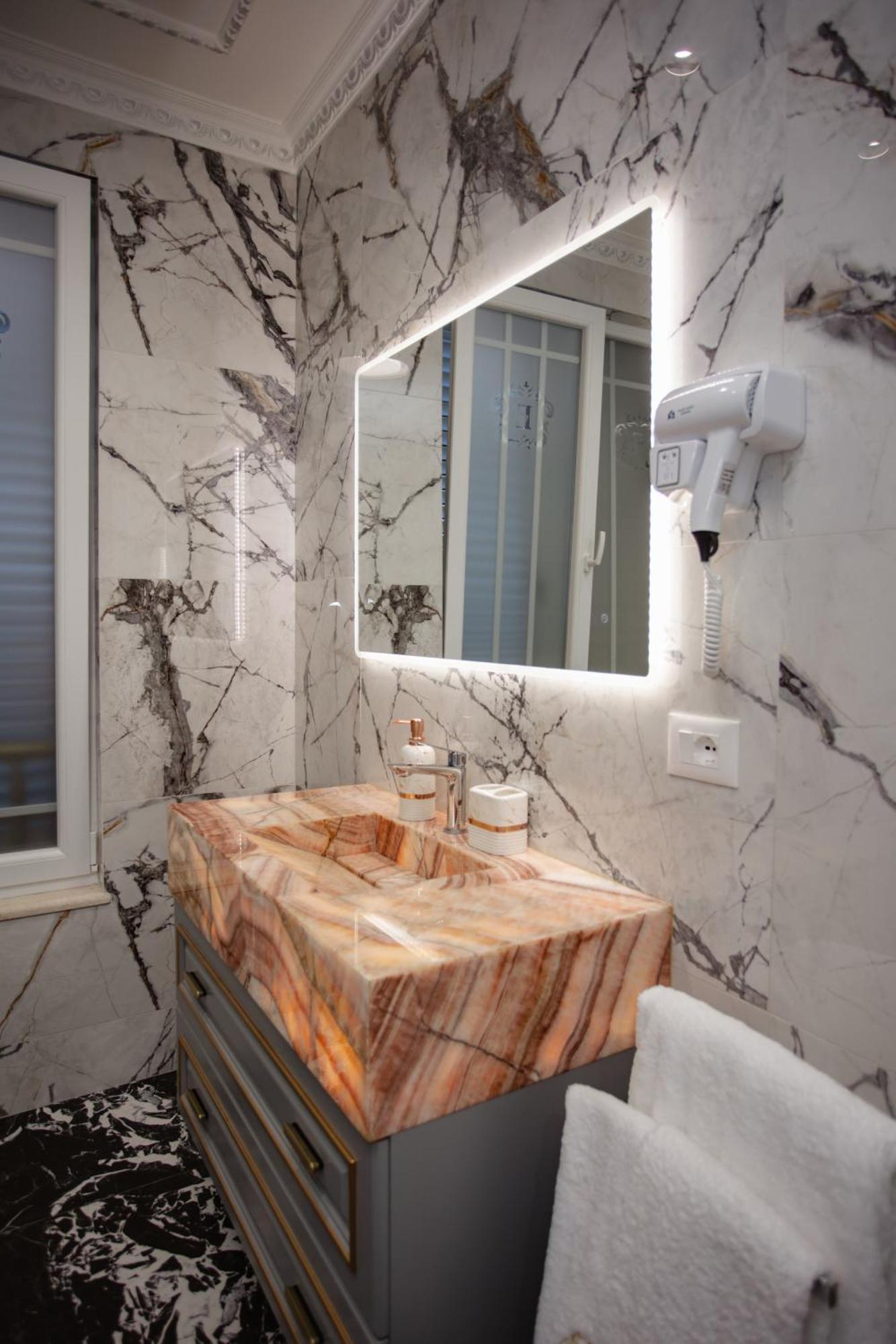 Ervini Boutique Hotel Szkodra Zewnętrze zdjęcie